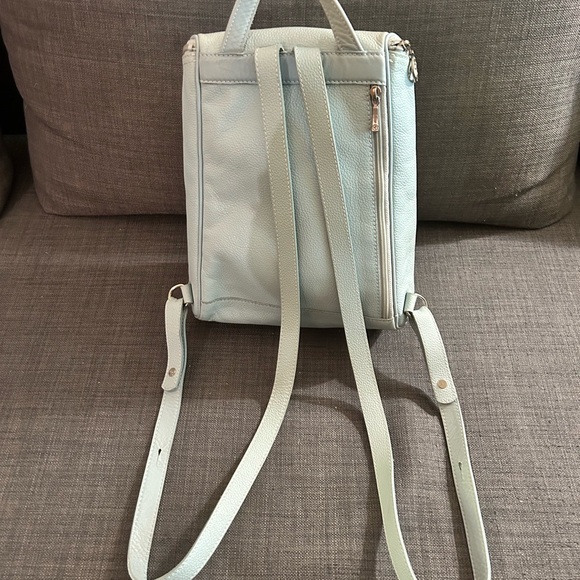 Longchamp Baby Blue Vintage 90’s Bucket Leather Backpack - Picture 3 of 14